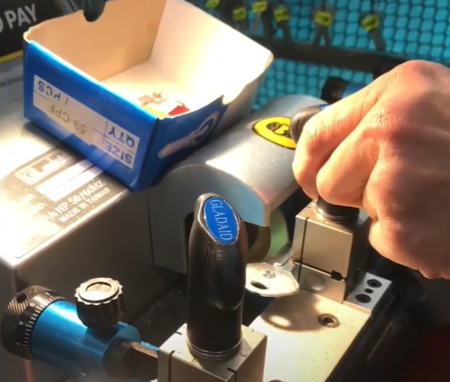 10 Reasons to have duplicated keys or access card